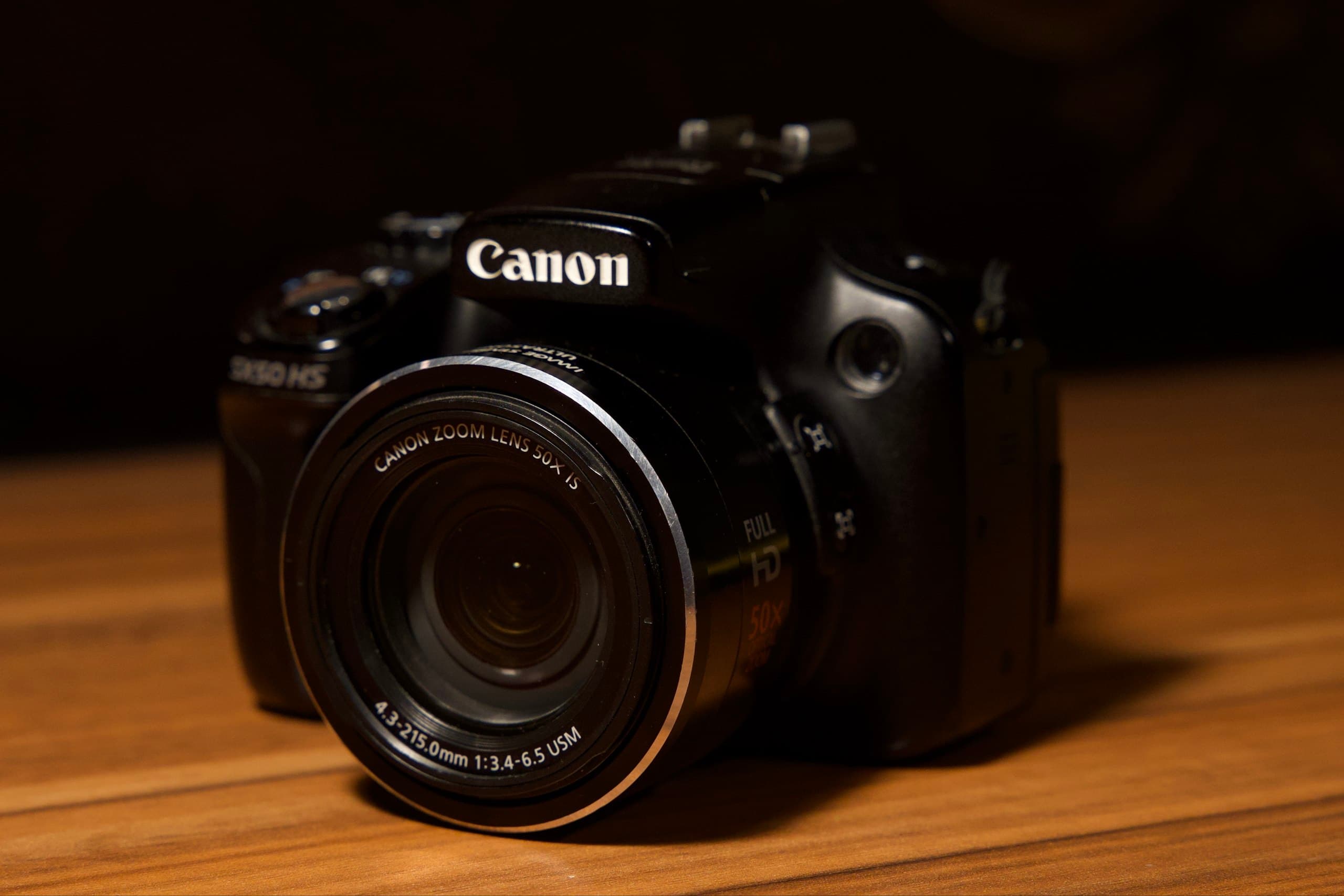 Canon SX50 HS - Canon camera equipment in good condition