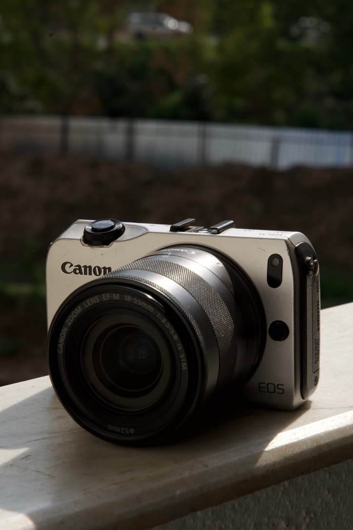 Canon EOS M (Silver) - Canon از سیلور کم در وضعیت excellent